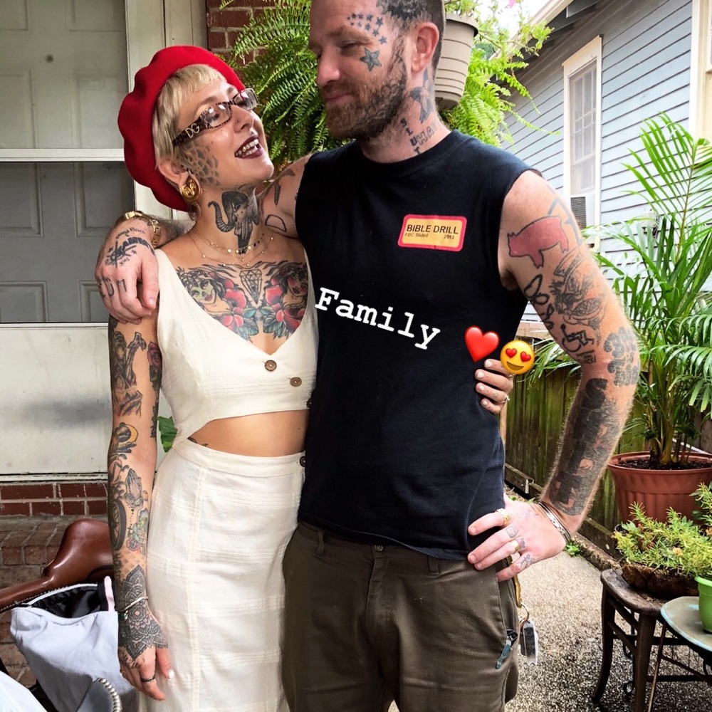 Meet your Posher, Dominique